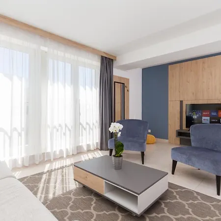 Apartment The Garden Palace By Locap Group Umag