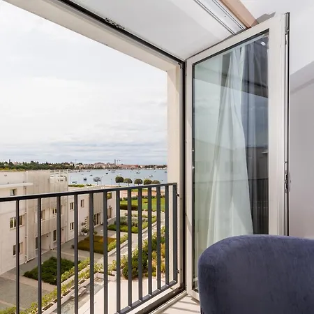 Apartment The Garden Palace By Locap Group Umag