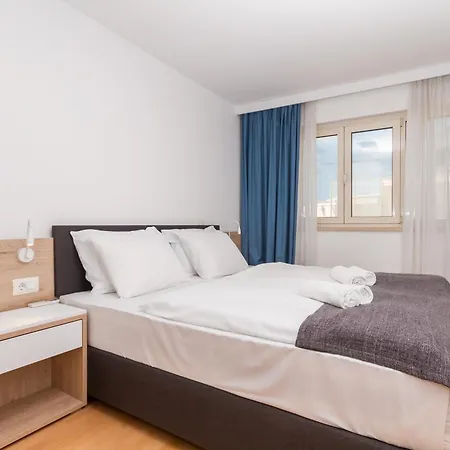 Apartment The Garden Palace By Locap Group Umag